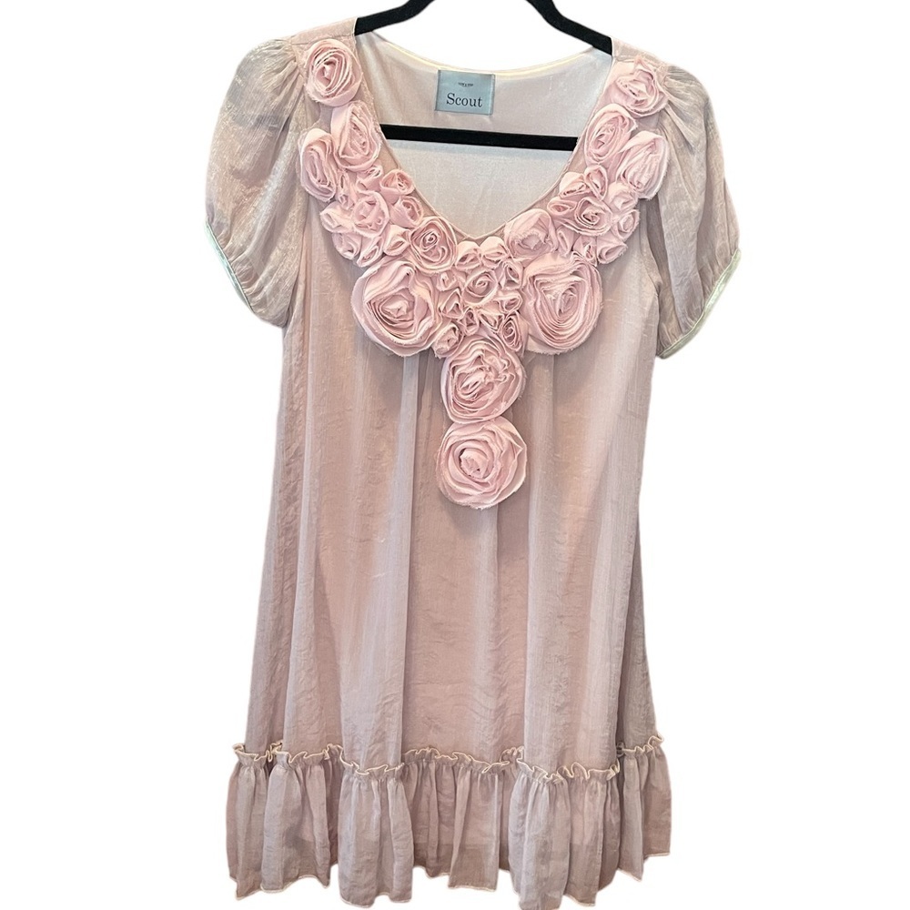 Scout cascading roses dress,‎ puff sleeve , ruffle hem, size small​